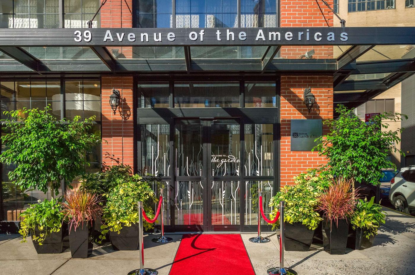 Hilton-Garden-Inn-New-York-Tribeca-General-view-2