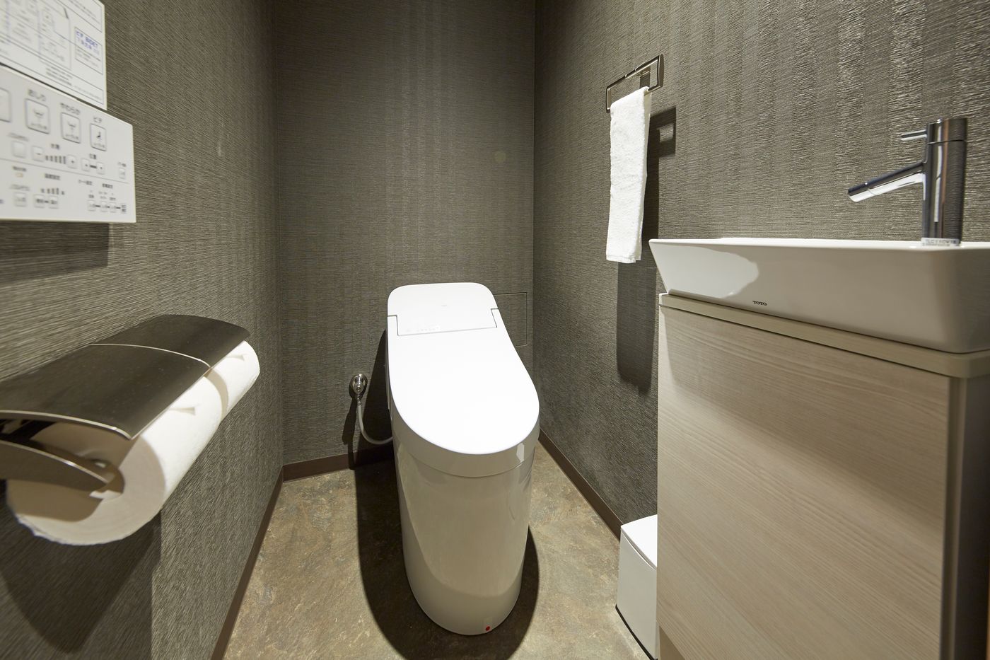 MONday Apart Premium NIHONBASHI-Japan-Tokyo-Room-3