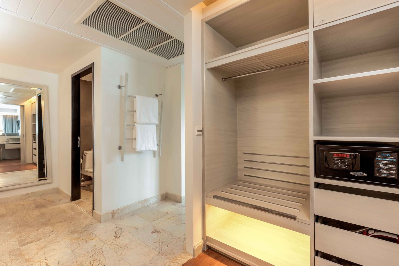 Pullman-Phuket-Panwa-Beach-Room-56