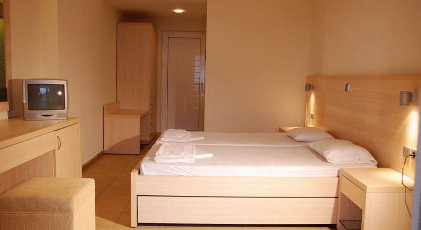 Gloria Maris Hotel Suites and Villas - Adults Only