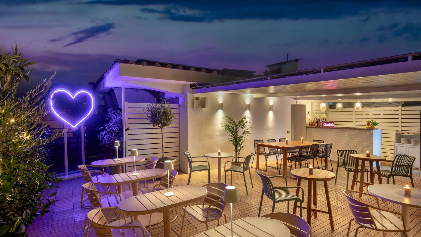 Fragance St Peter Hotel