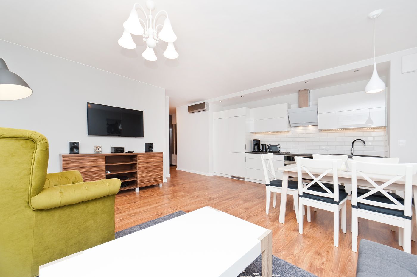 Krakow Bulwar Apartment Sun & Snow-Poland-Krakow-Room-3