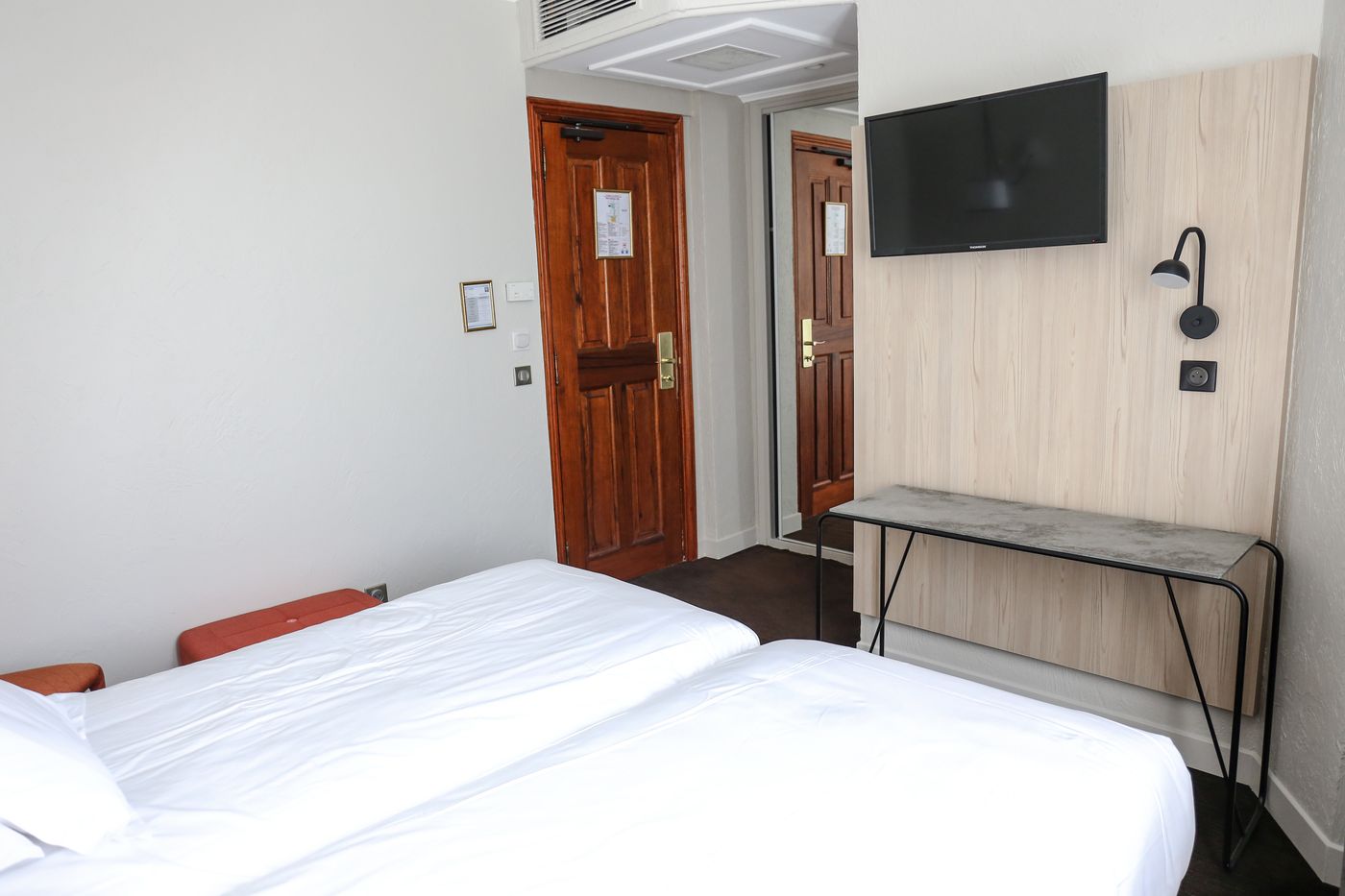 Hotel-Vendome-Room-28