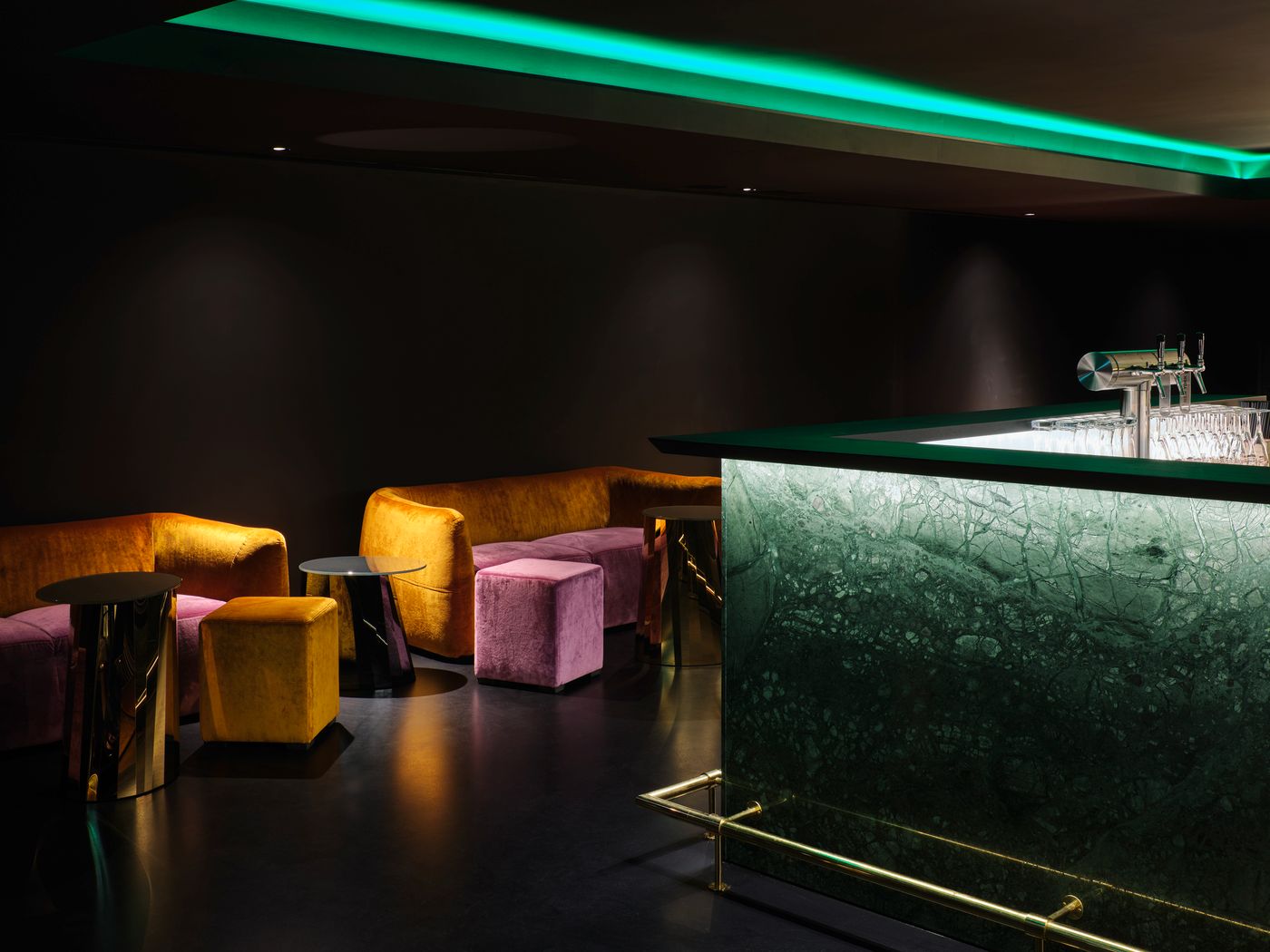 Estrel Hotel Berlin-Germany-BERLIN-Bar-8