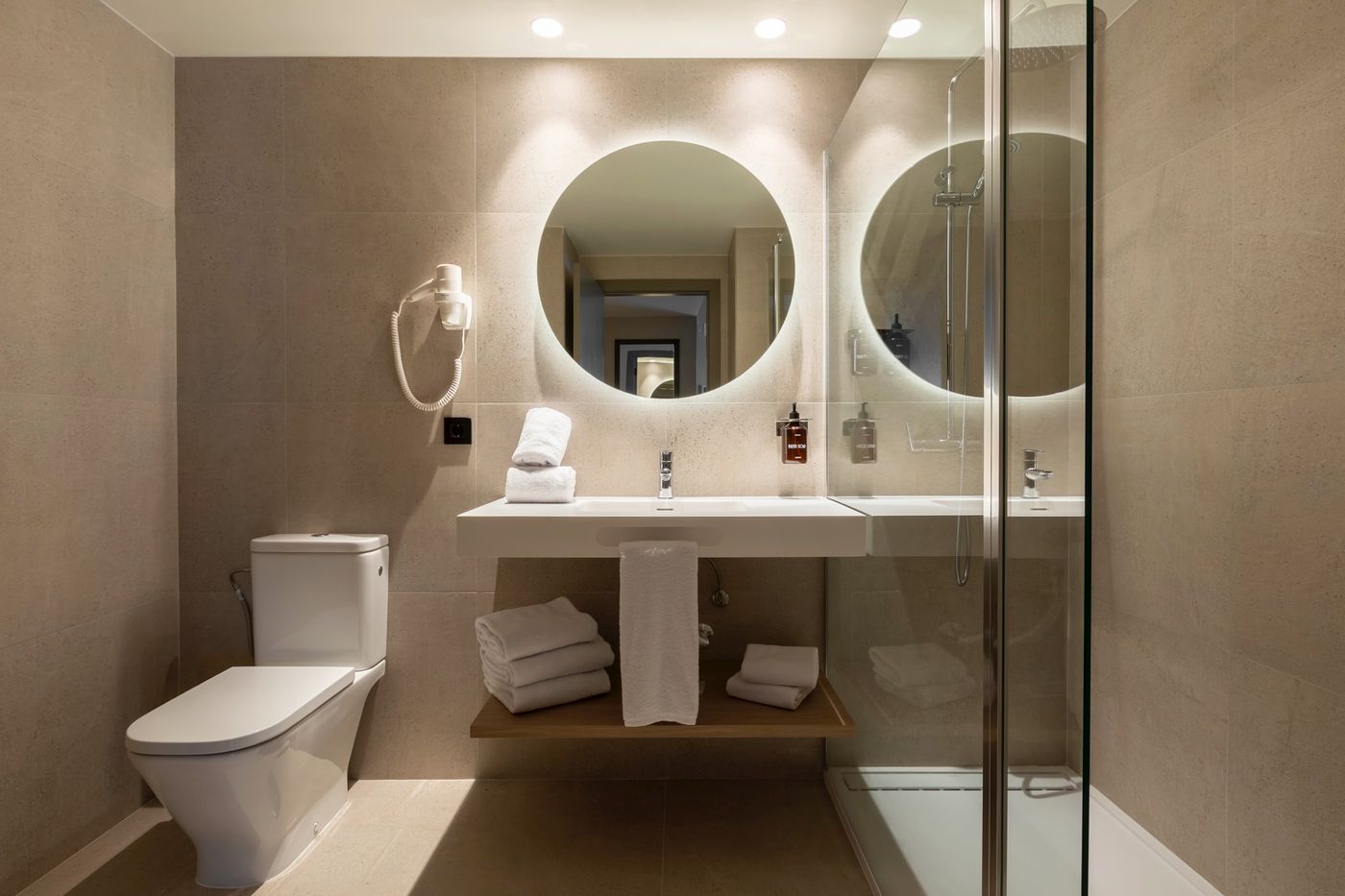 Acta-Piramides-Room-35