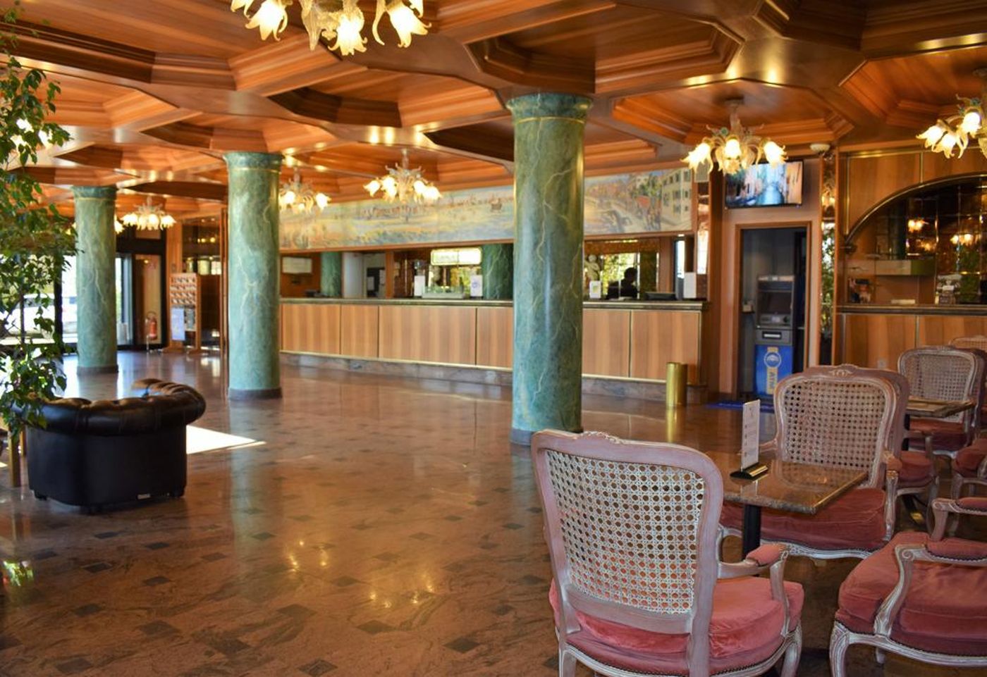 Russott-Italy-Venezia-Lobby-8