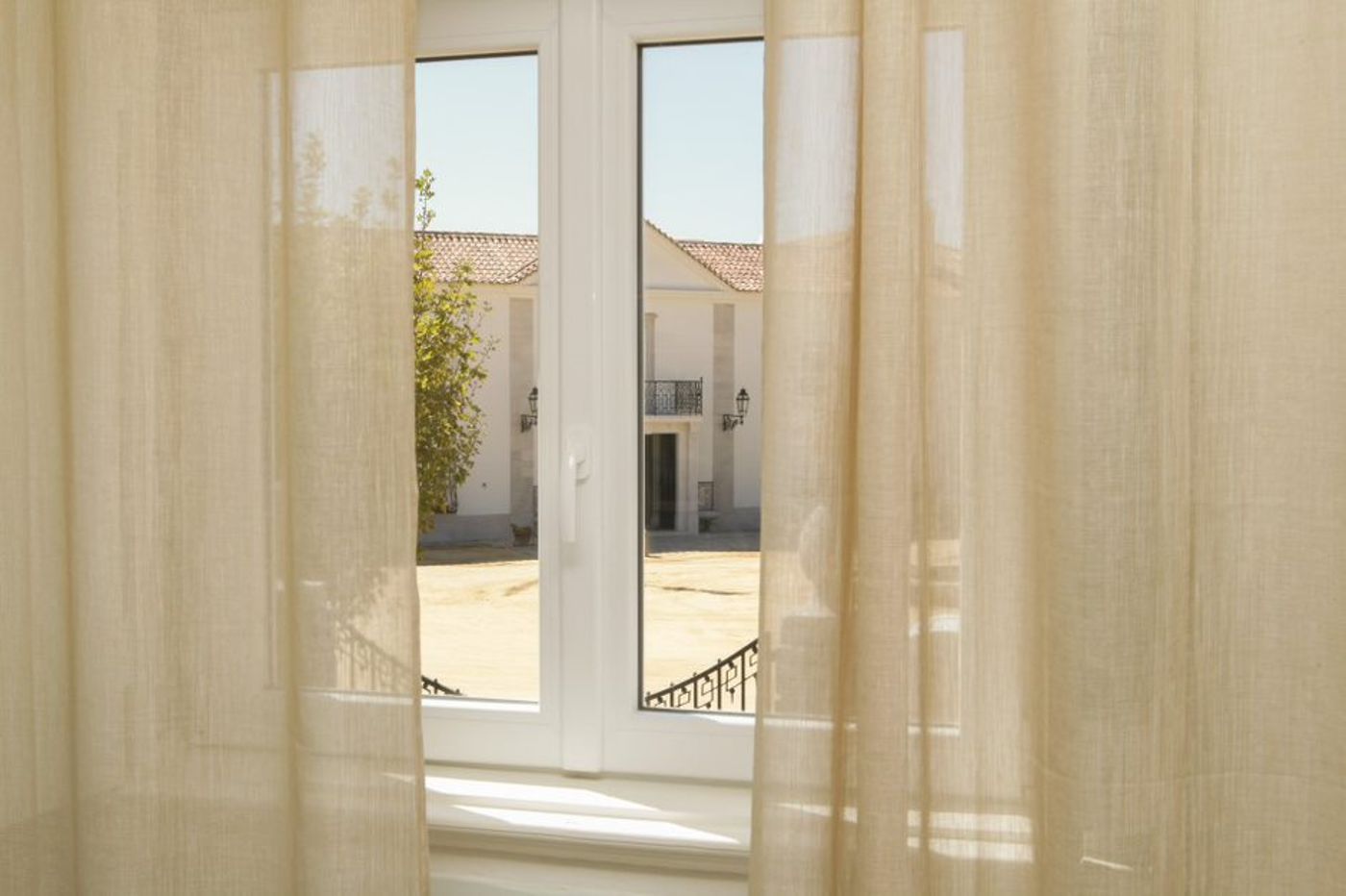 Casa-Palmela---Small-Luxury-Hotels---Villas-Room-107