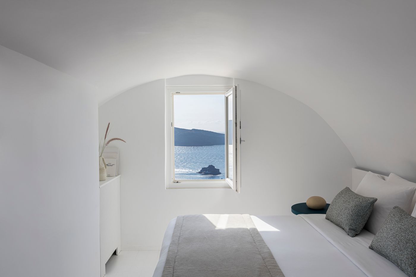 Canaves-Oia-Suites---Adults-Only-Room-25