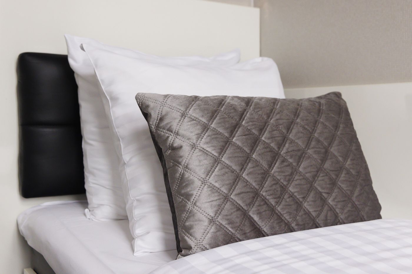 CC Hotel-Netherlands-Amsterdam-Room-6