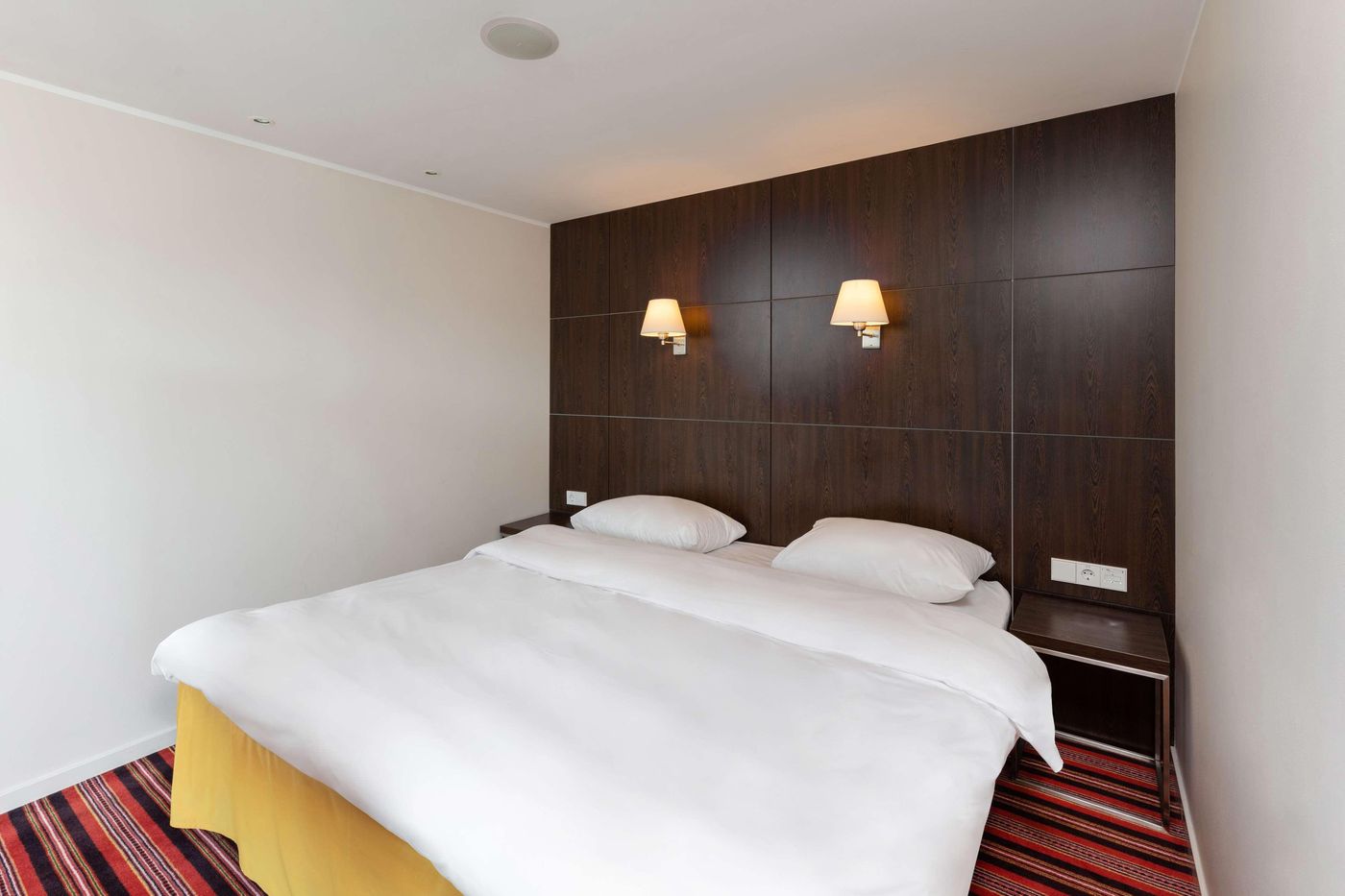 Park-Inn-by-Radisson-Meriton-Conference-Spa-Hotel-Room-41