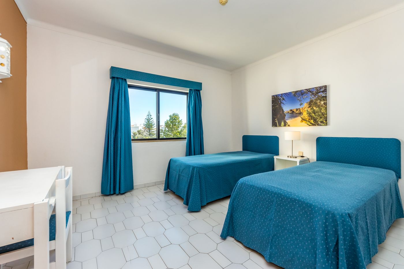 Janelas-do-Mar-Room-18