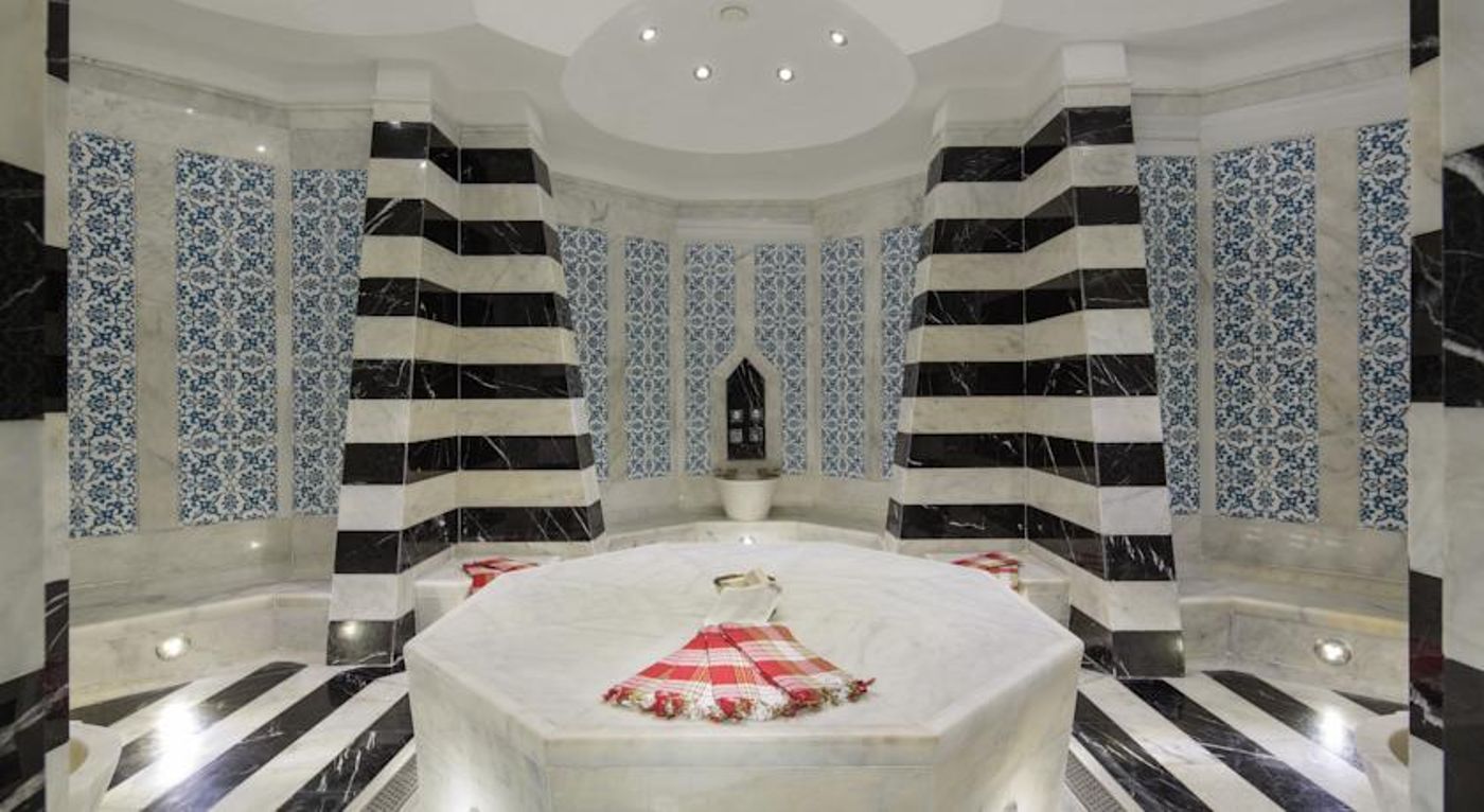 Double Tree By Hilton Kusadasi