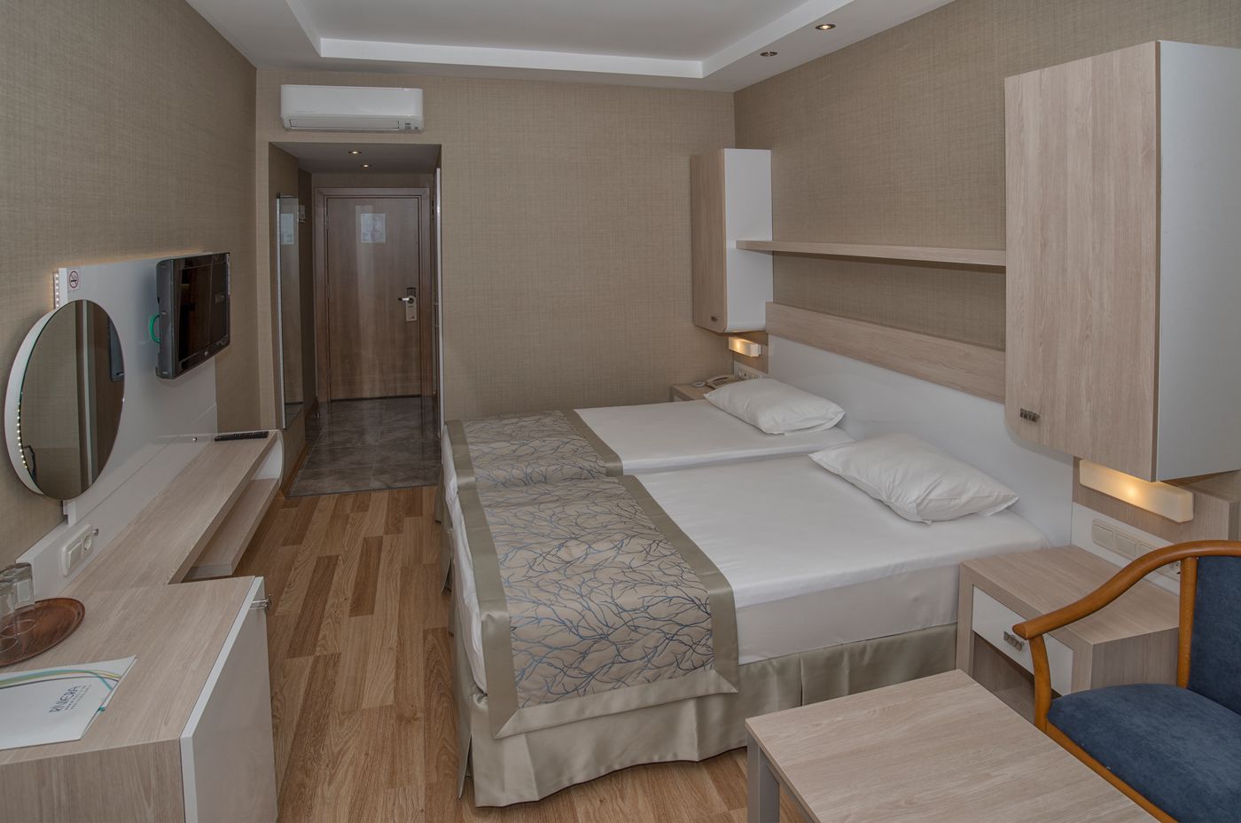 Riviera-Hotel-Room-8