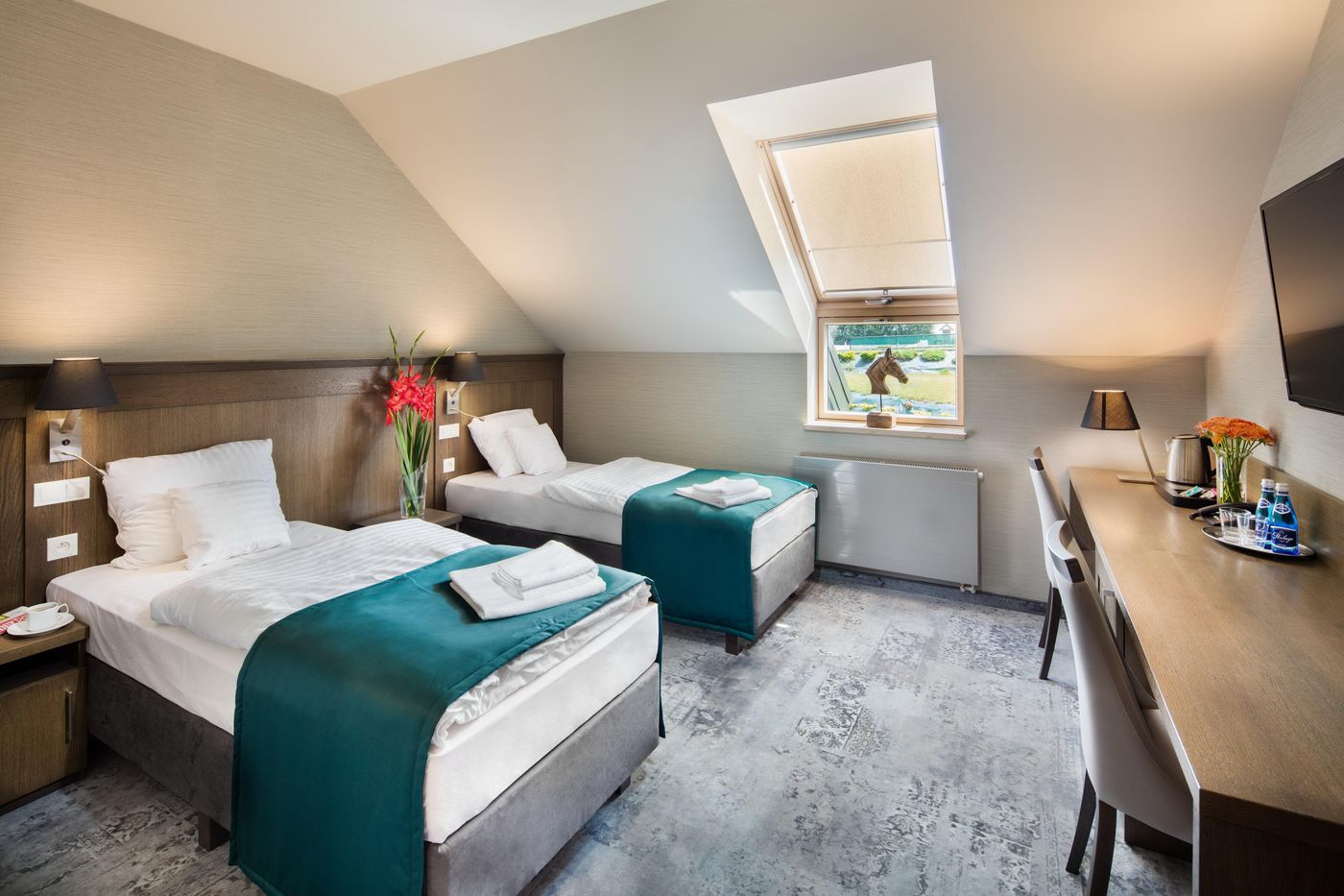 Szary-Residence-Room-7