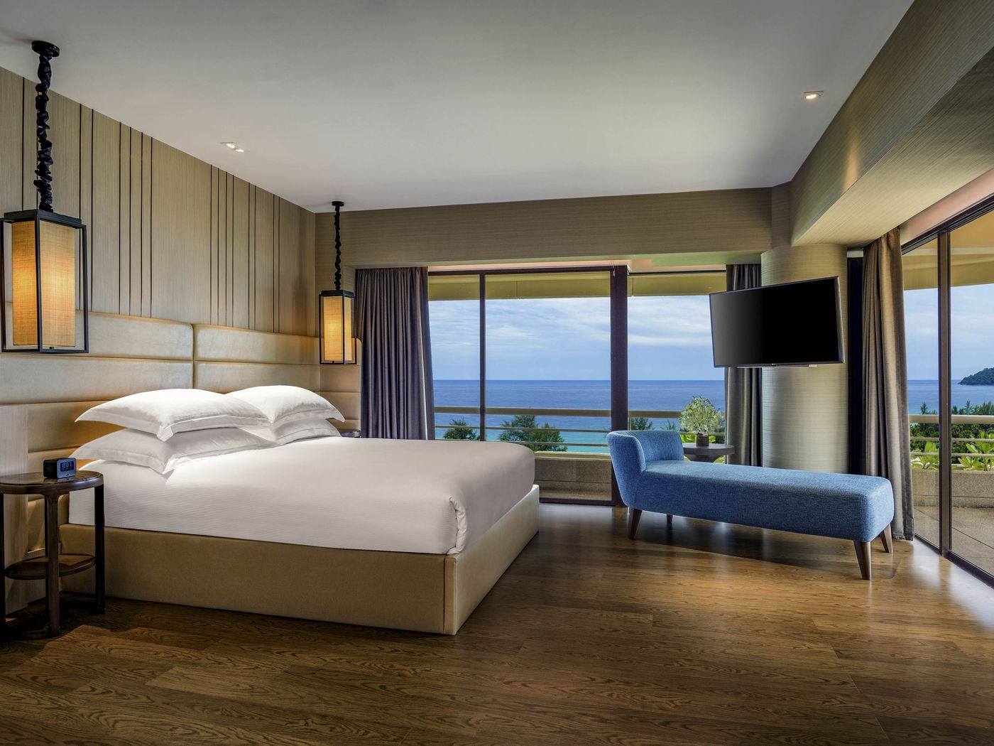 Hilton-Phuket-Arcadia-Resort---Spa-Room-31