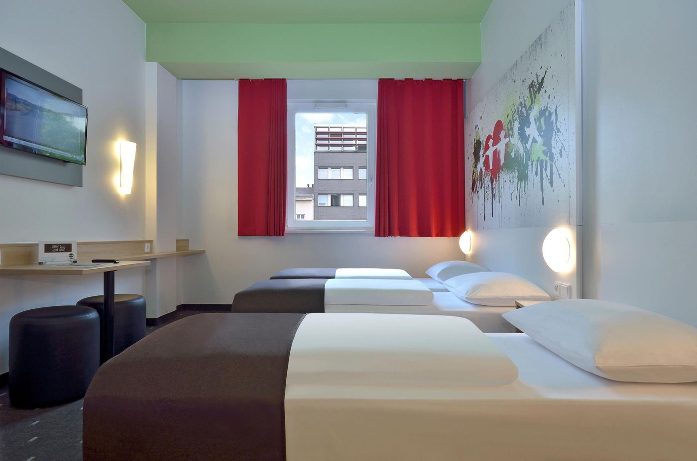 B-B-Hotel-Berlin-Potsdamer-Platz-Room-19