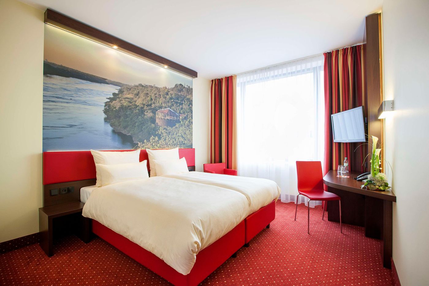 Best-Western-Plus-Plaza-Berlin-Kurfuerstendamm-Room-25