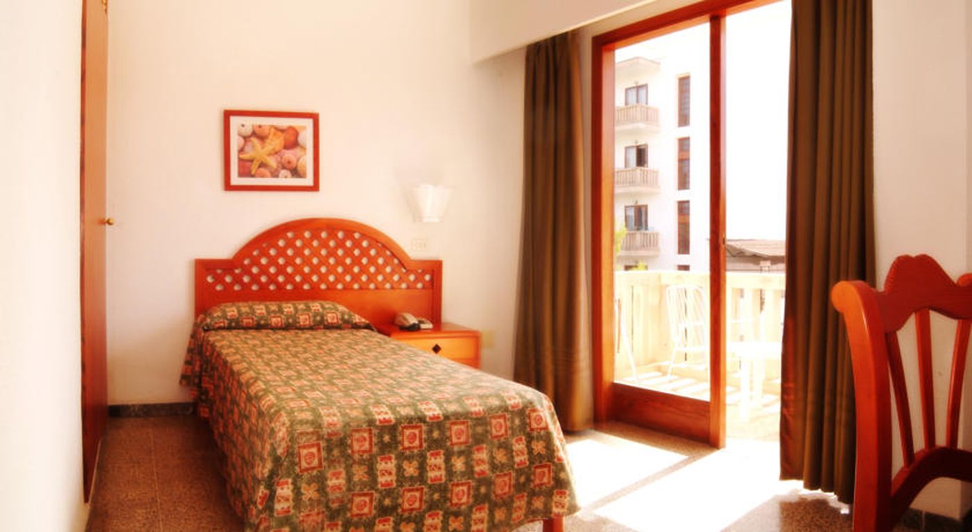 Pinos Playa Apartments