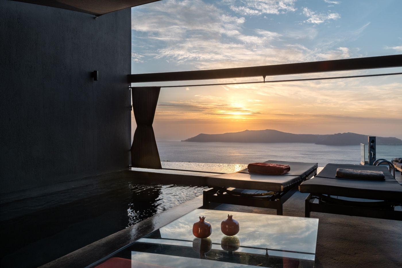 West-East-Suites-Room-63