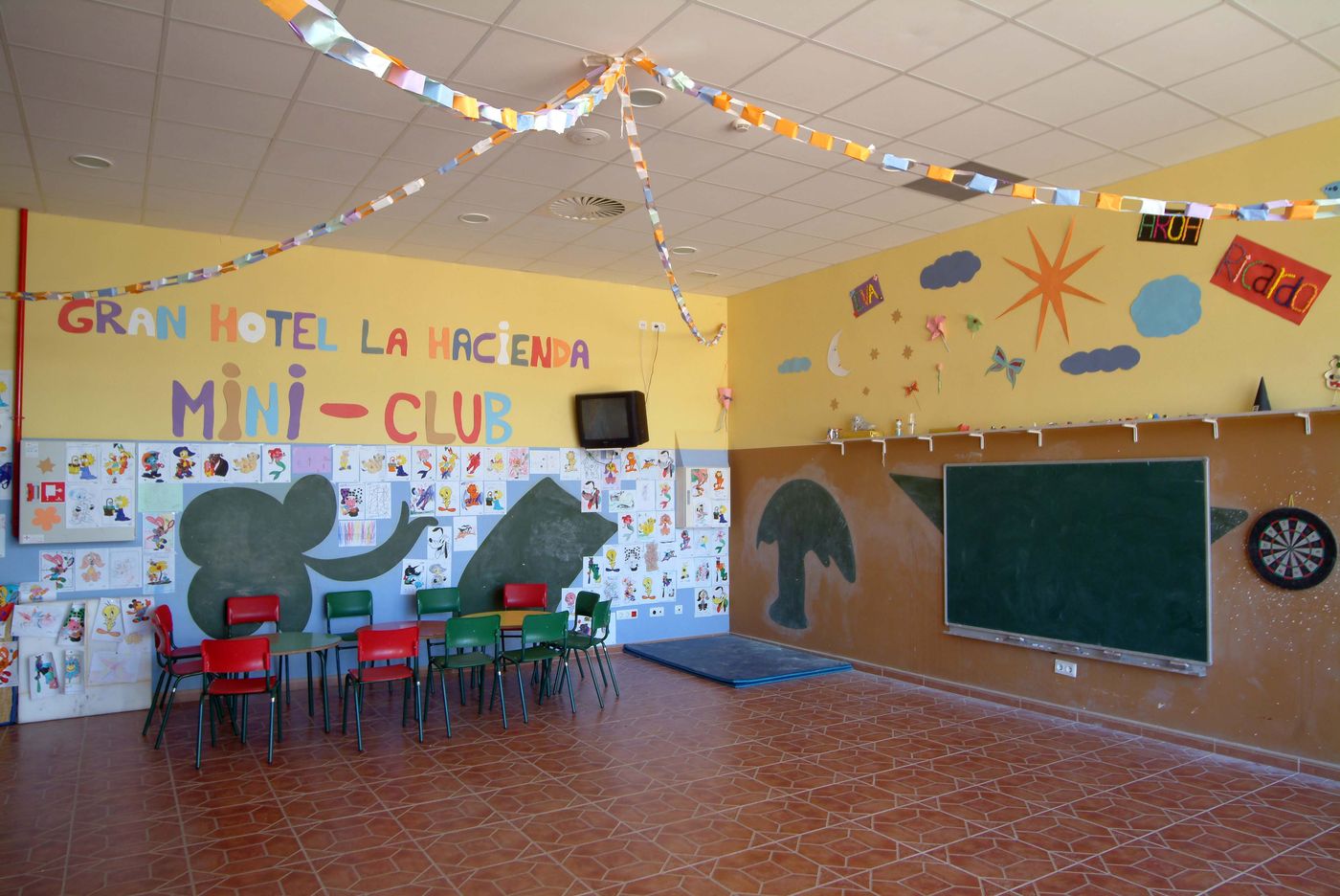 Ohtels-La-Hacienda-Sports-and-Entertainment-59