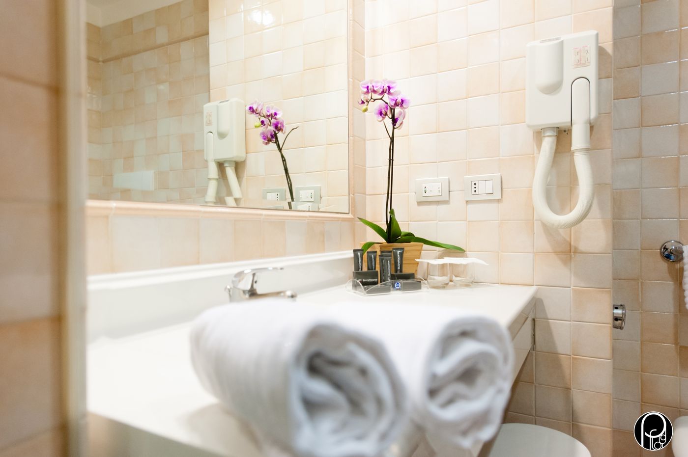 BV-Oly-Hotel-Room-28