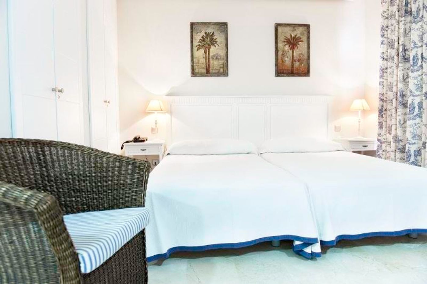 Manilva-Green-Room-8