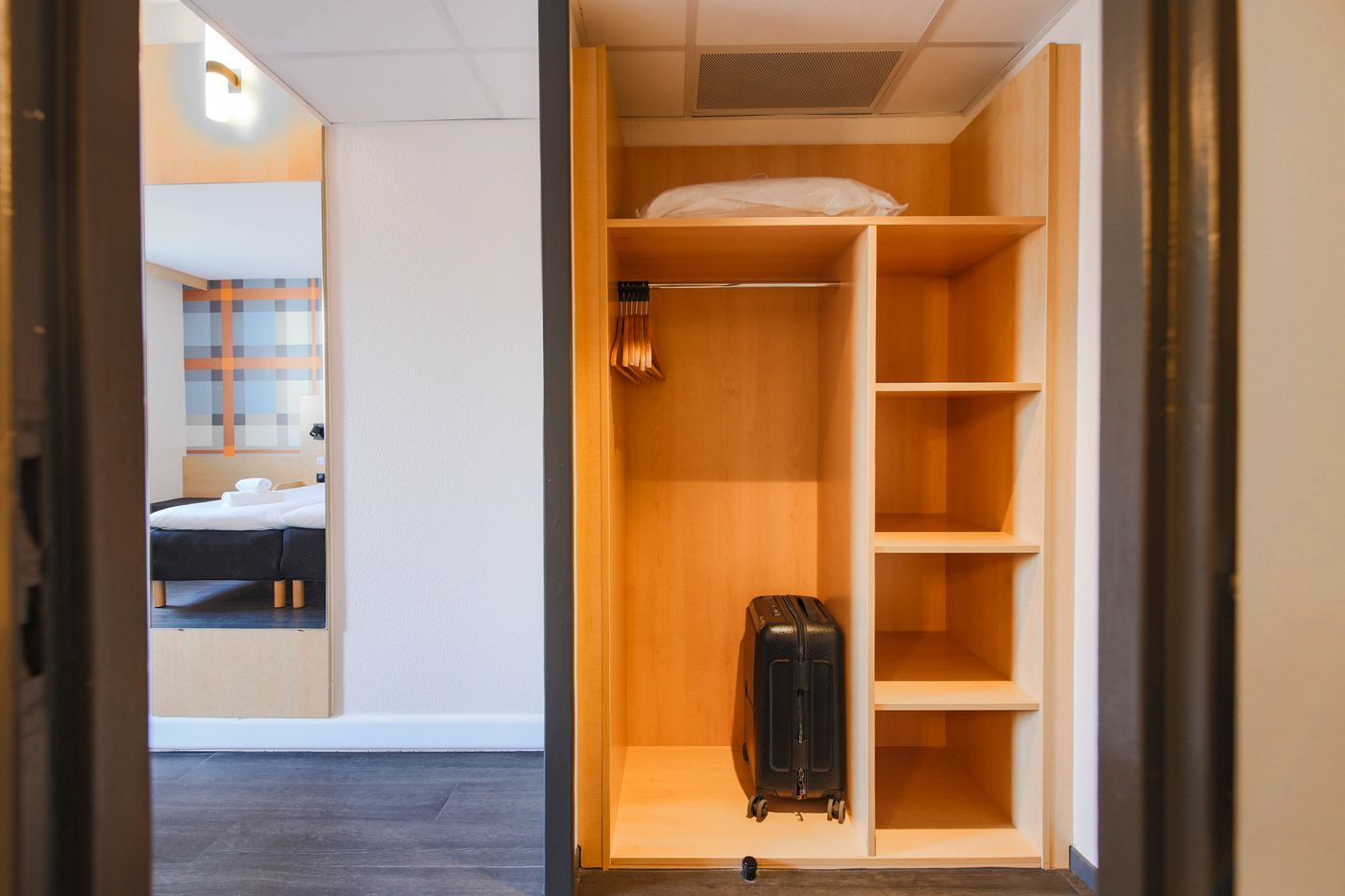 easyHotel-Nice-Palais-de-Congres-Room-29