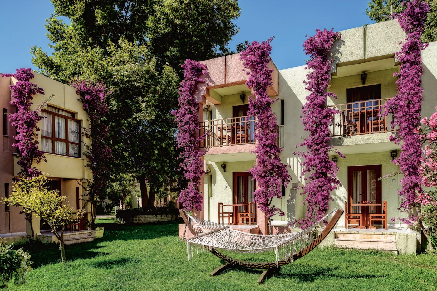 Von Resort Golden Beach