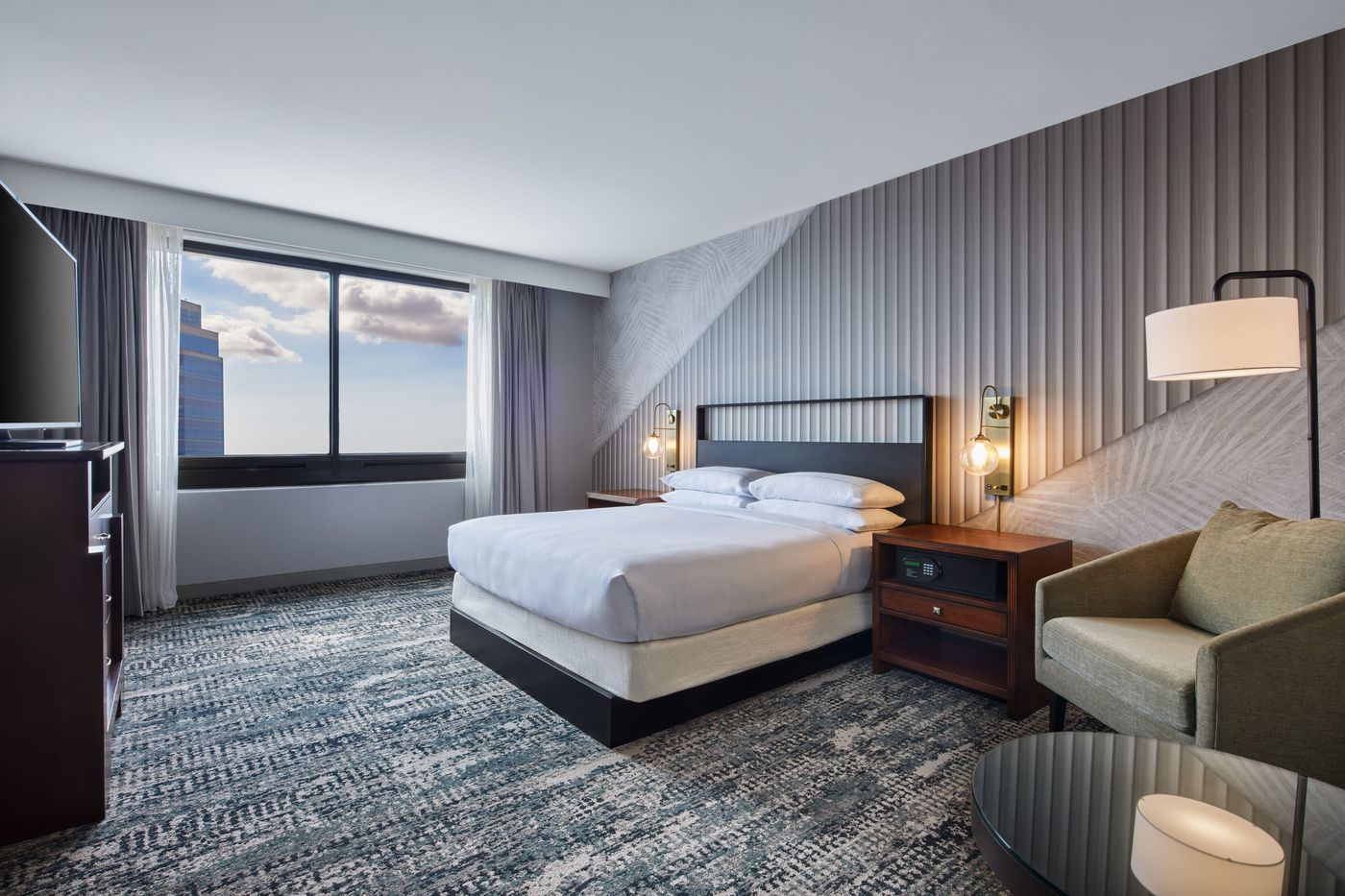 Hotel-Fera-Anaheim--a-DoubleTree-by-Hilto-Room-26