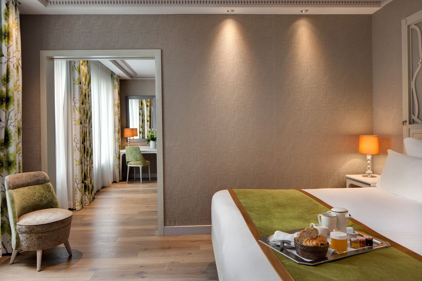 Rochester-Champs-Elysees-Room-44