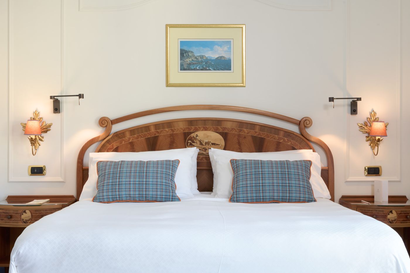 Grand-Hotel-de-la-Ville-Room-37