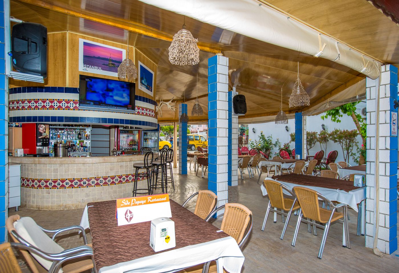 Side-Papaya-Apart-Hotel-Restaurant-26