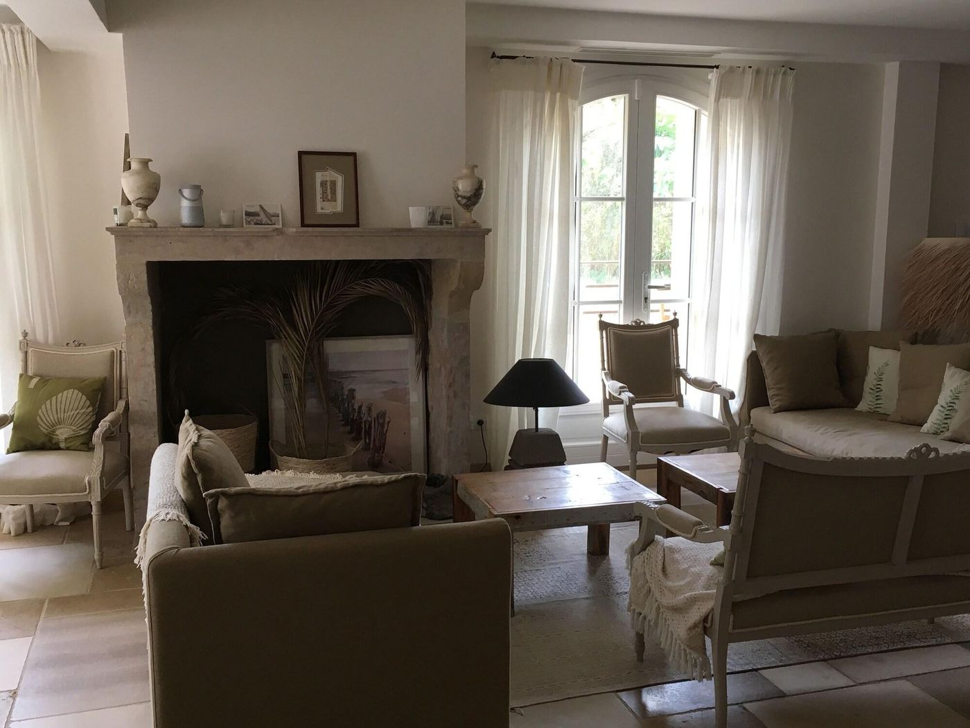 Le-Clos-Des-Sept-Palmiers-Lobby-57