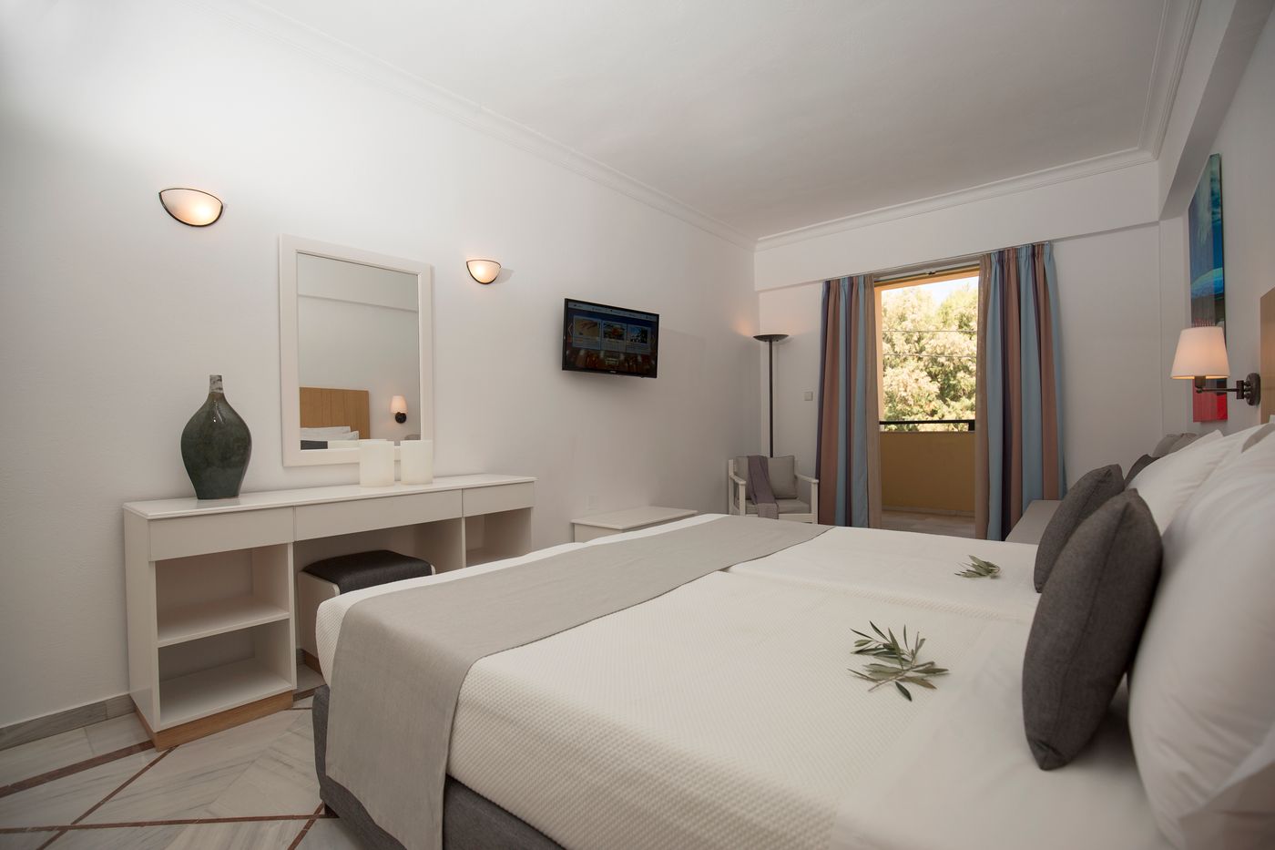 Samaina-Inn-Hotel-Room-22