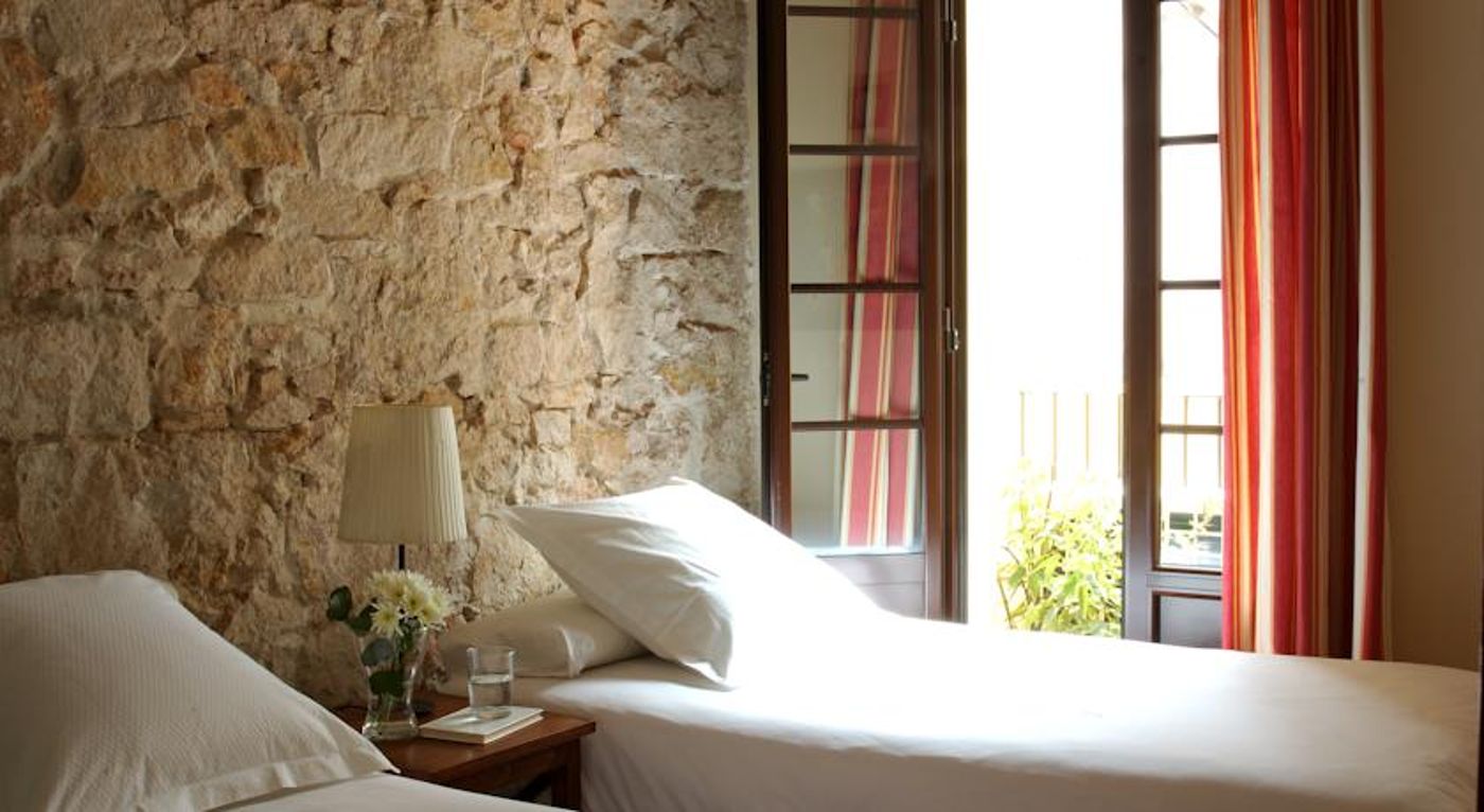 AinB Las Ramblas-Guardia Apartments