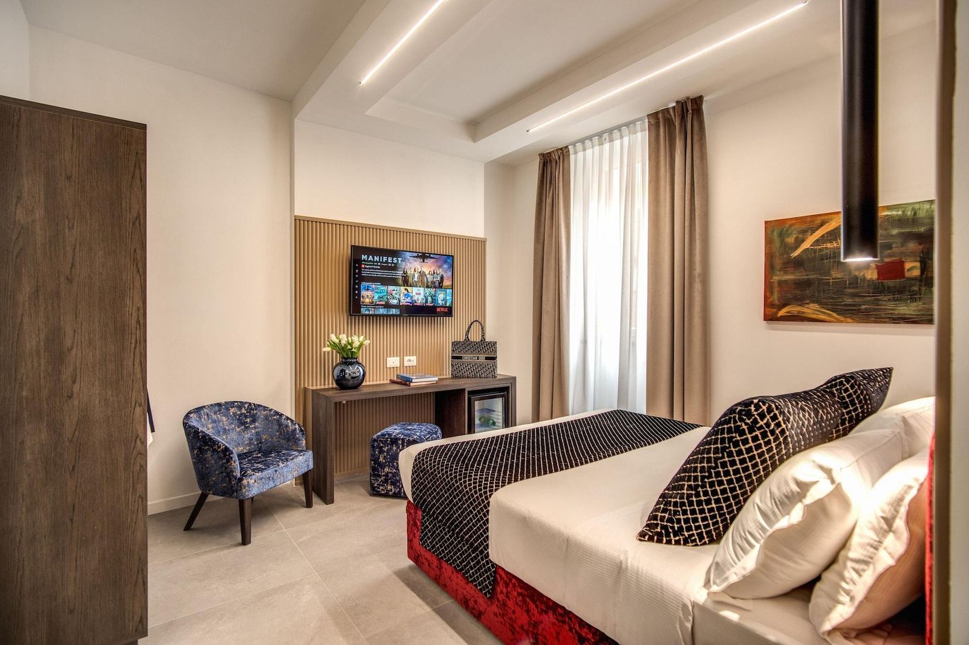 Little-Queen-Suite-Room-24