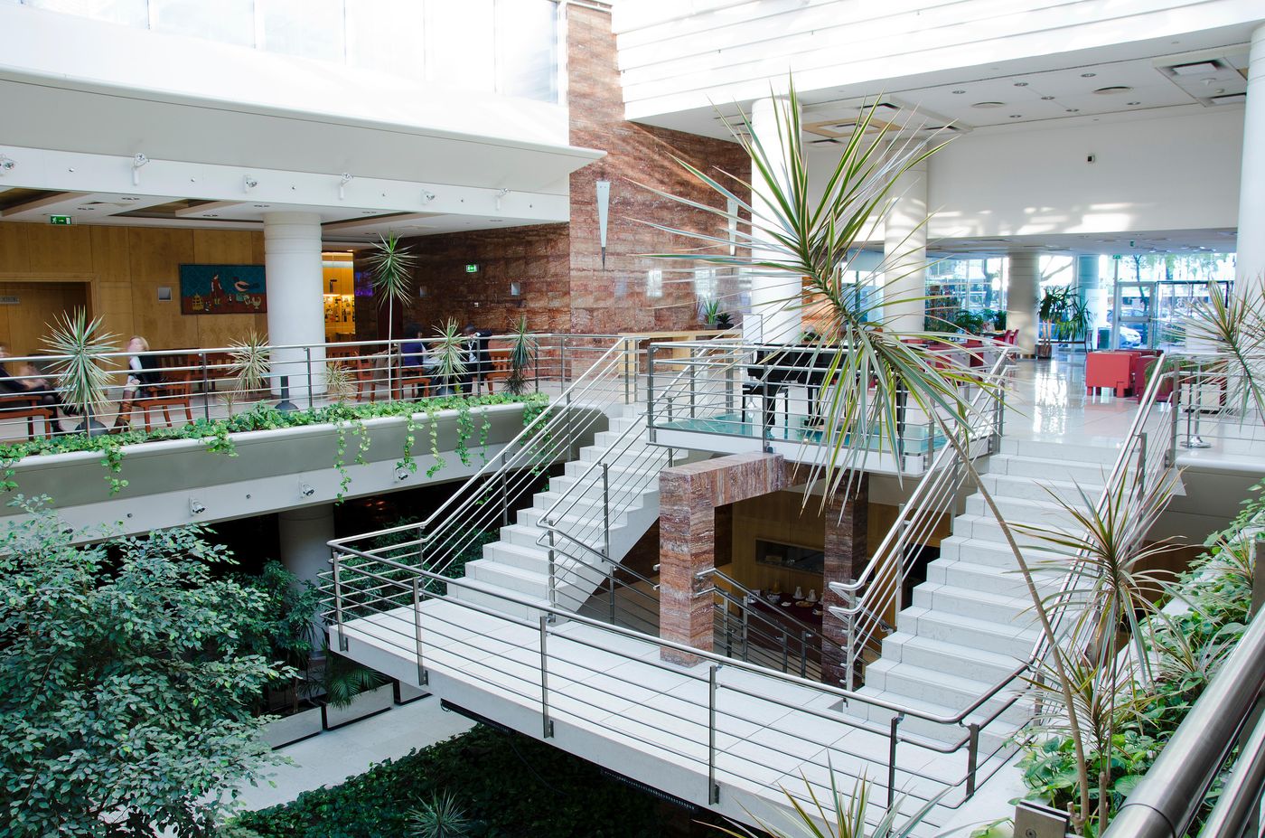 VIP-Executive-Entrecampos---Hotel---Conference-Lobby-9