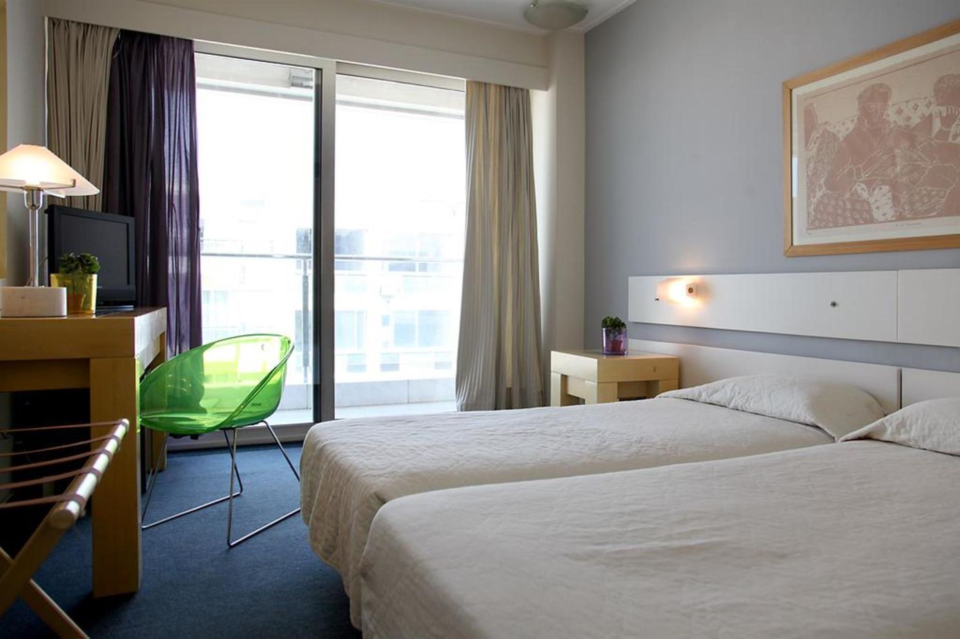 Dorian-Inn--Sure-Hotel-Collection-by-Best-Western-Room-16