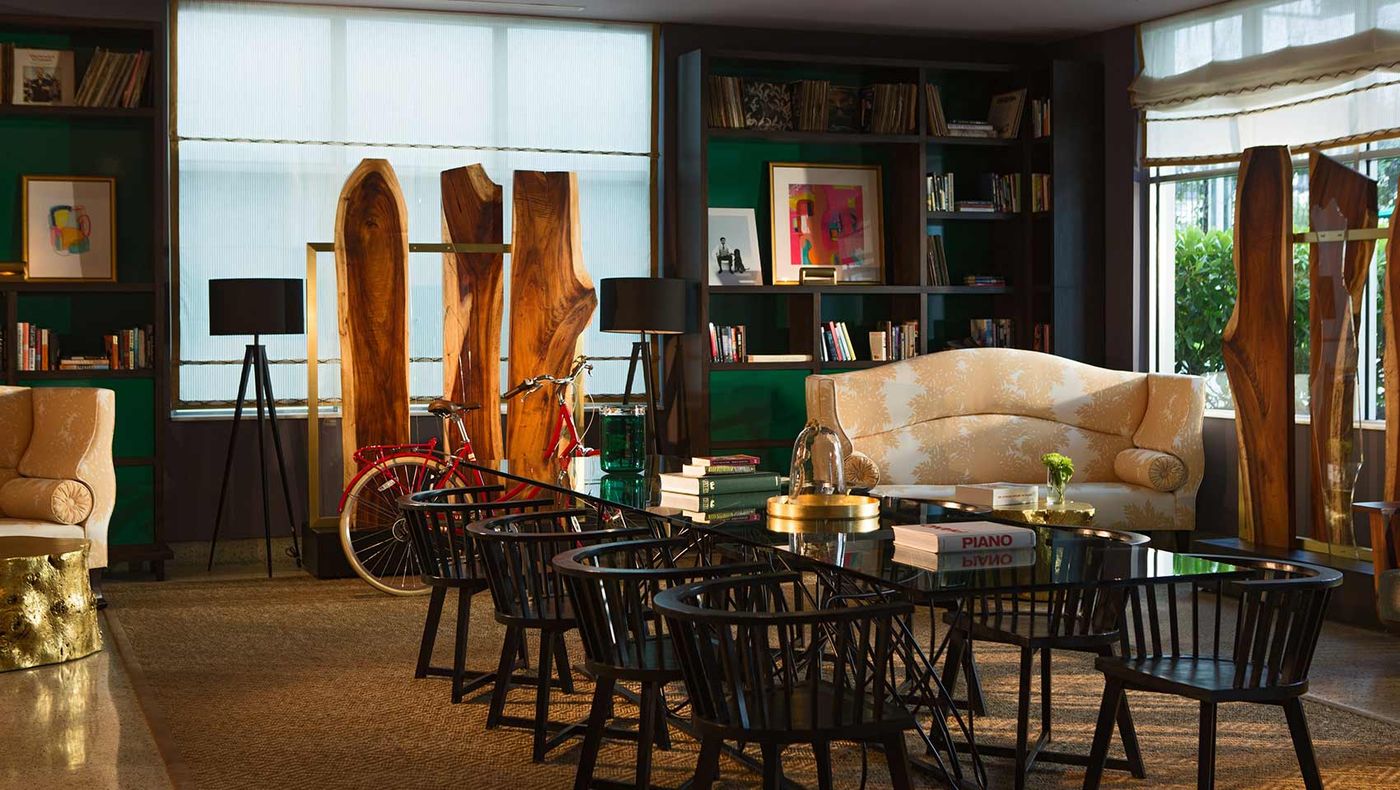 Kimpton Surfcomber Hotel