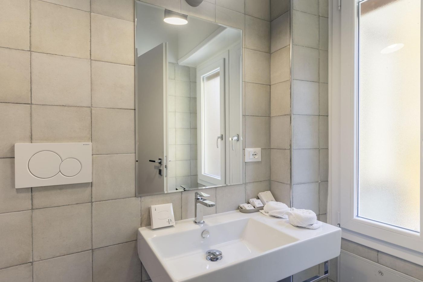 Trastevere-Gallery-Suites-Room-19