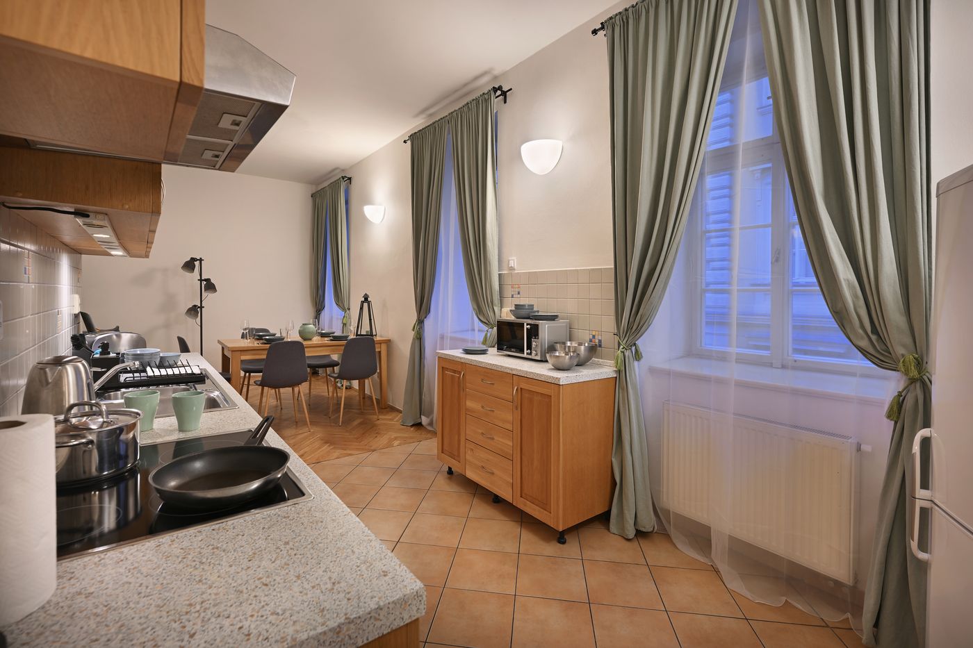 Boutique-Apartments-White-Swan-Room-41