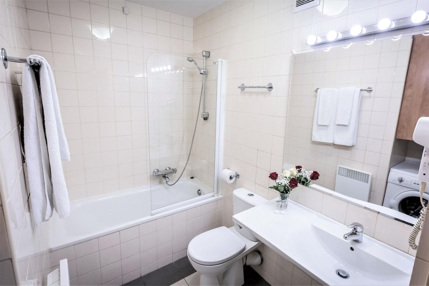 Warsaw---Apartments-Apartamenty-Sadyba-Room-29