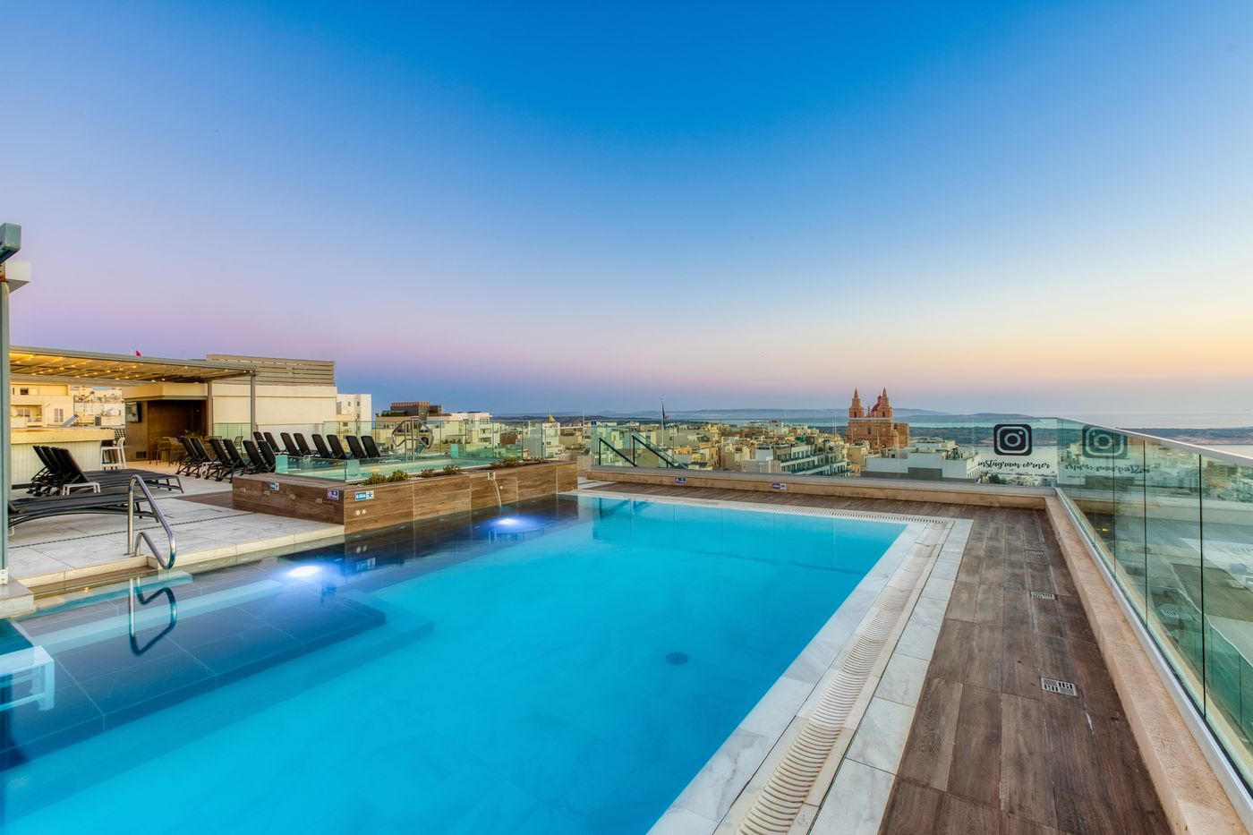 Solana-Hotel---Spa-Pool-4