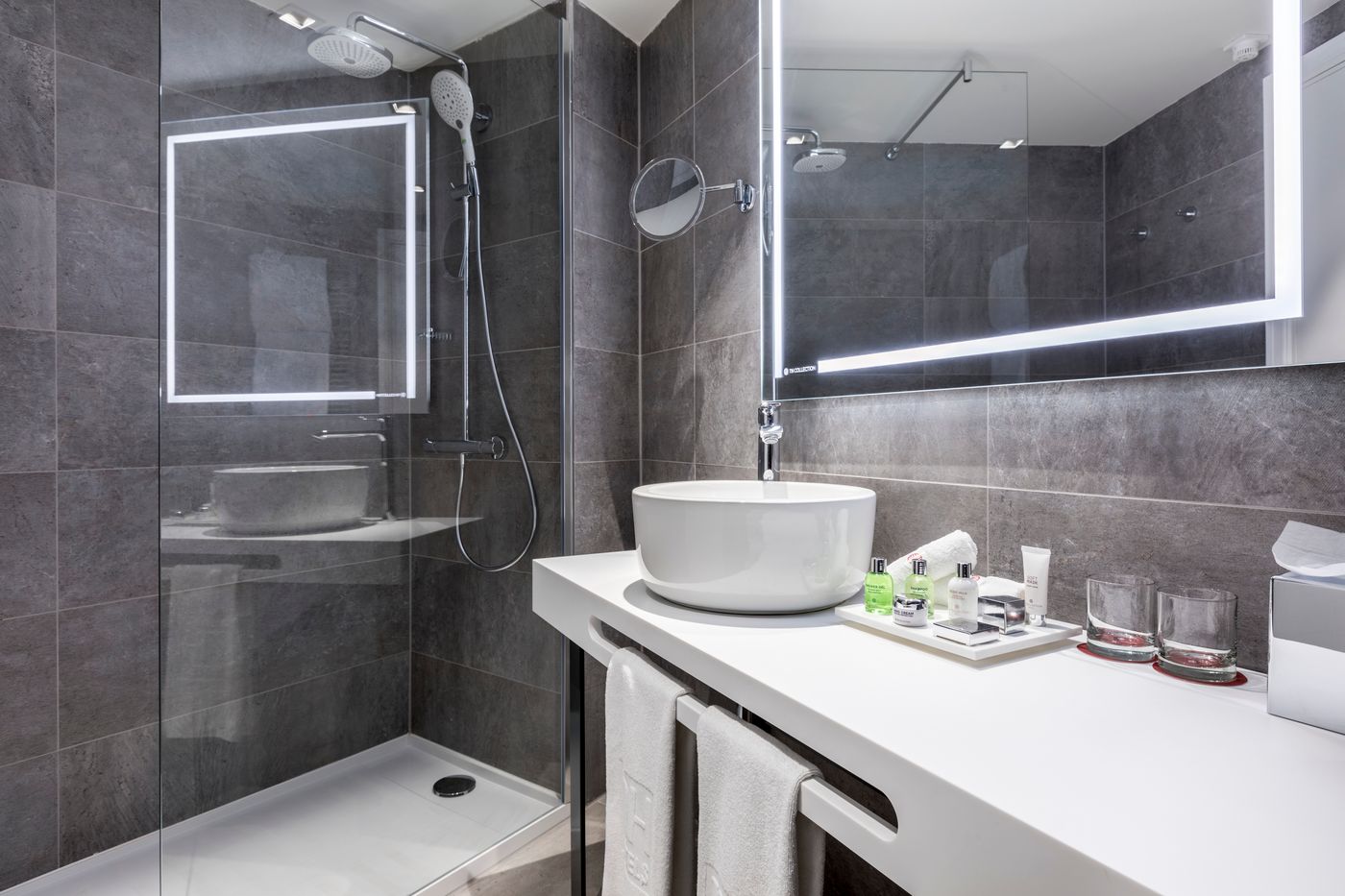 NH-Collection-Brussels-Grand-Sablon-Room-24