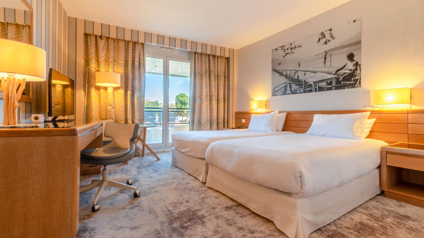 Holiday-Inn-Resort-Nice-Port-St--Laurent-Room-29