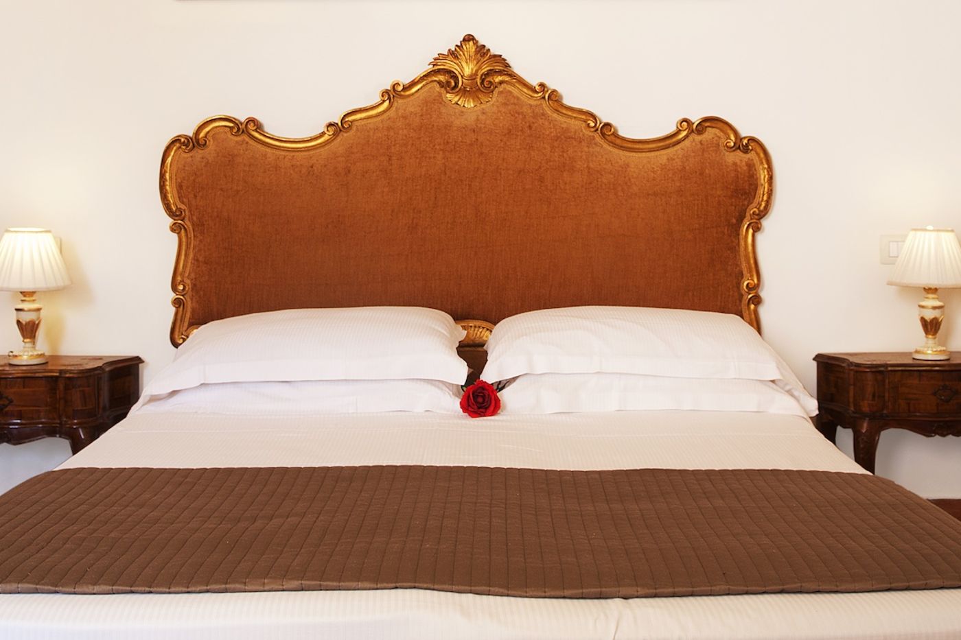 Pantheon-Inn-Room-13