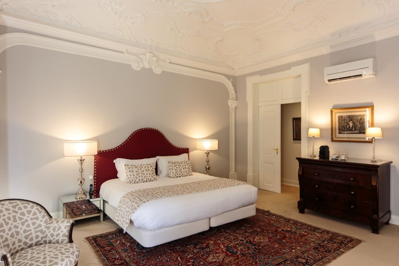 Dear-Lisbon-Palace-Chiado-Room-10