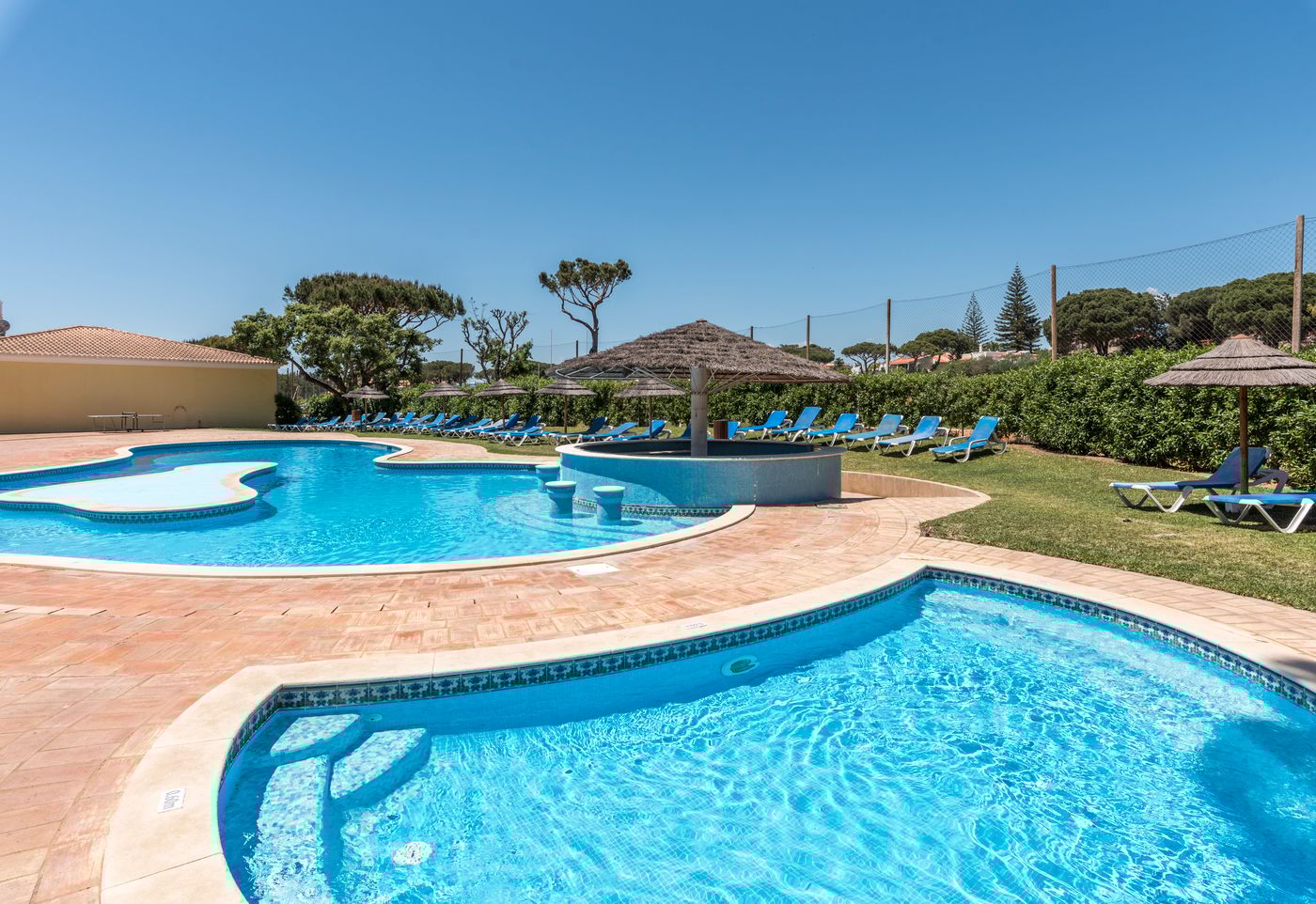 Browns-Sports---Leisure-Club-Vilamoura-Pool-2