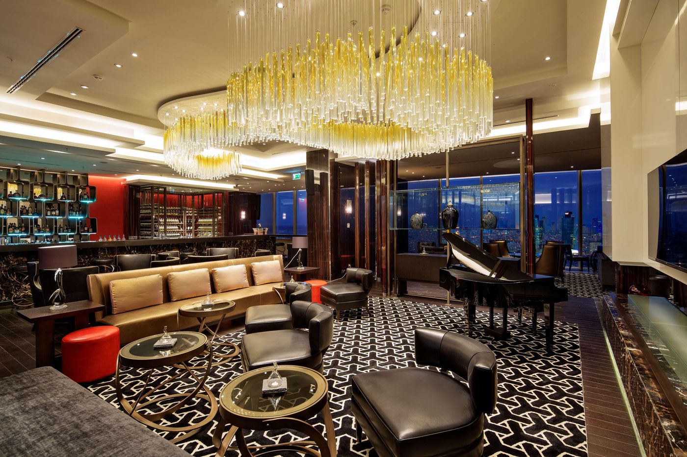 Hilton-Istanbul-Bomonti-Hotel---Conference-Centre-Bar-16