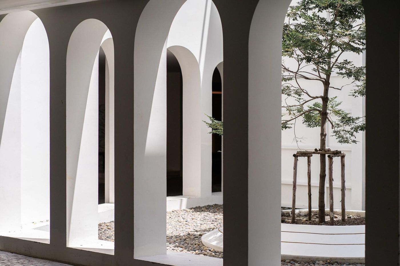 Away-Bangkok-Riverside-Kene-General-view-3